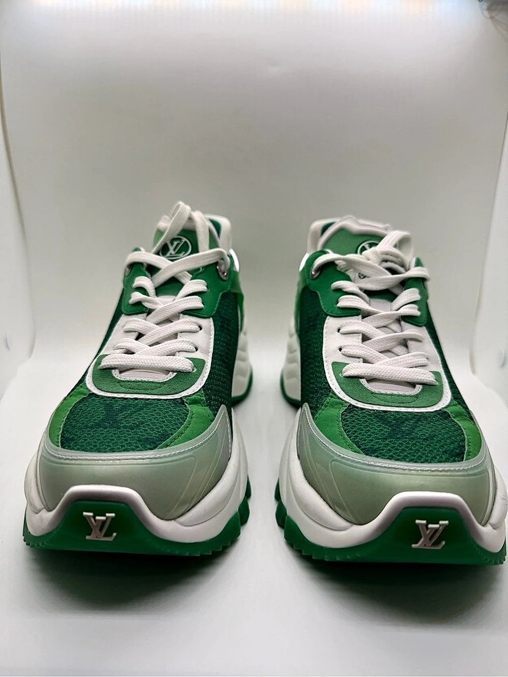 Louis Vuitton LV Archlight 2.0 Green & White Sneakers EU 39.5 Like New